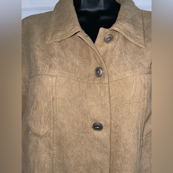 Chico’s Tan button up shirt/jacket - Picture 3 of 5